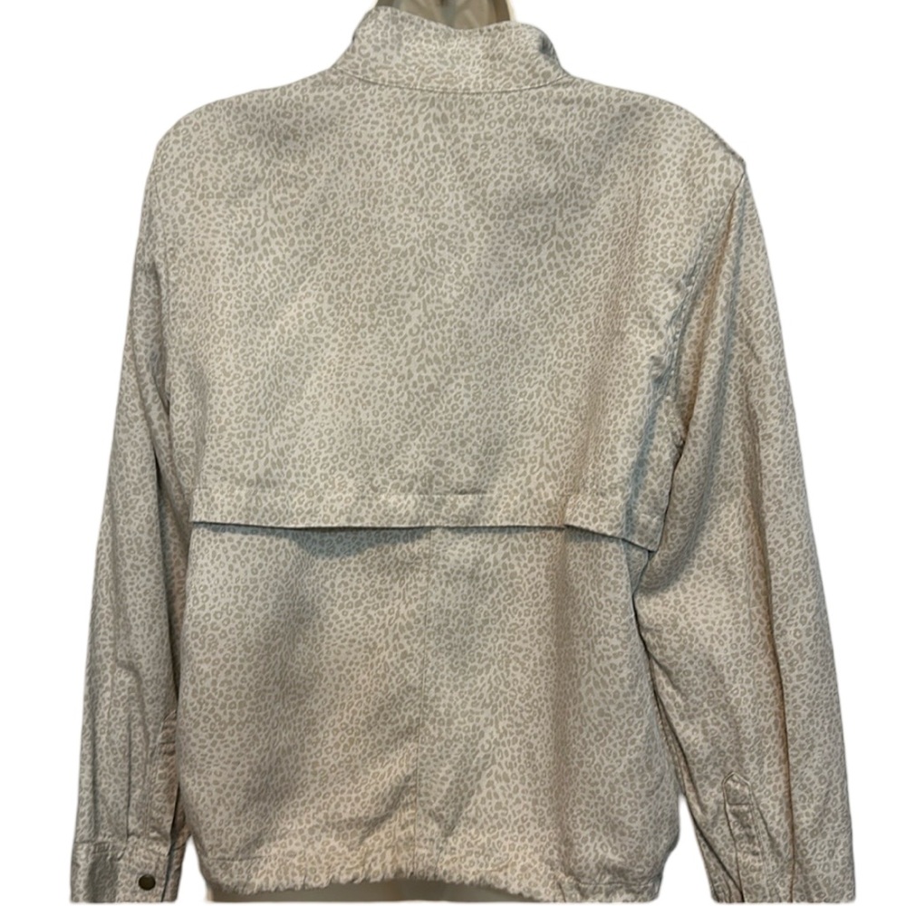 Rails Collin's Jacket in White Mini Cheetah Print - Picture 6 of 7